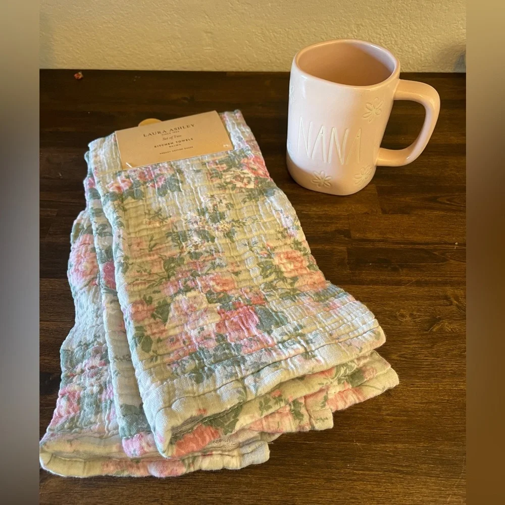 NWT NANA gift w/ Rae‎ Dunn Nana Mug & Rachel Ashwell Cotton Gauze Towels